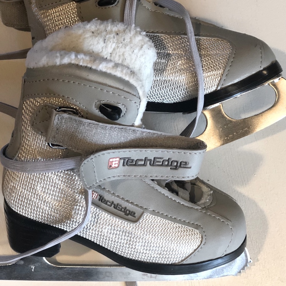 Powertek Tech Edge Figure Skates Youth Size 10